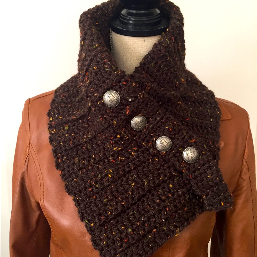 NEW Scarf Scollar Neckwarmer Brown